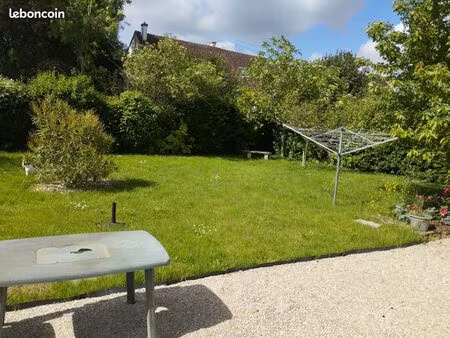 maison familiale 140 m²  3 chambres sur 575 m²