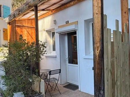 studio mezzanine meublé à l’année