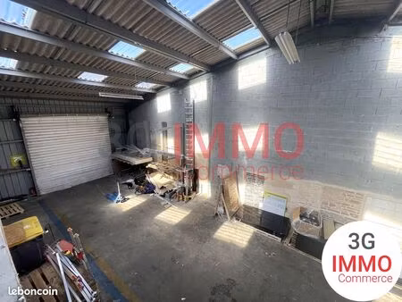 location pro | local industriel / bâtiment | 320 m² | la crèche
