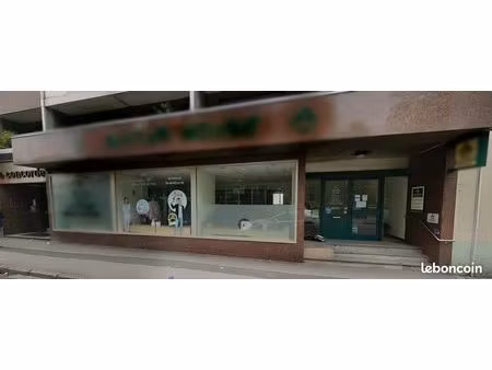 local commercial 145 m² + sous-sol 85 m2– emplacement n°1 a annemasse