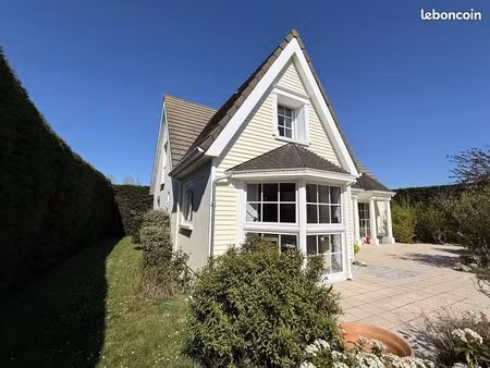 maison 5 pièces 179 m²