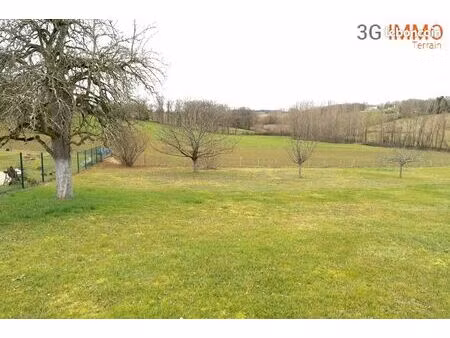 terrain constructible 2003 m² | caussade | calme