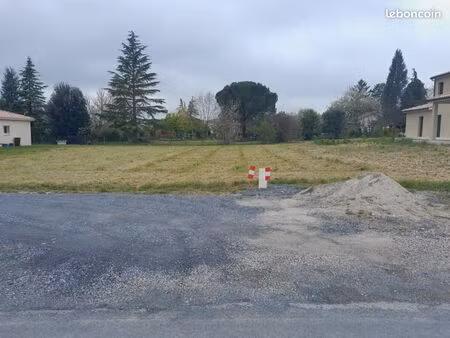 terrain 1 200 m² gaillac