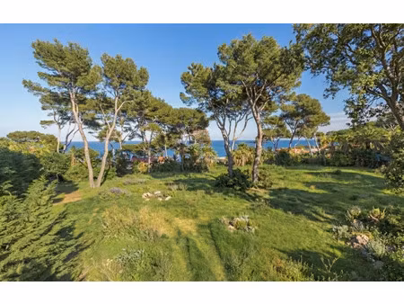 vente terrain 4200 m² à antibes (06600)  8 280 000 €