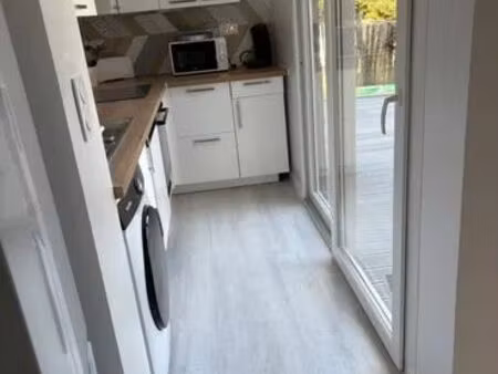 appartement 3 pieces rdc + cour