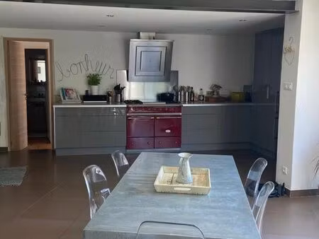 louer – superbe maison familiale avec piscine et spa à mérindol (84360)