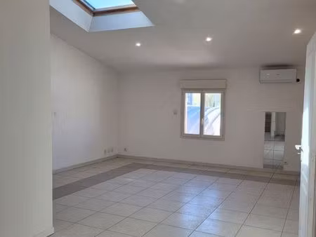 bureaux 68 m² pertuis