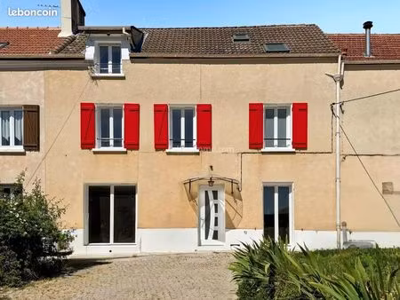 maison 5 pièces 135 m²