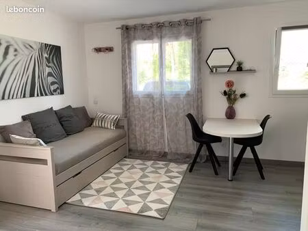 studio moderne cadre verdoyant vue mont-blanc