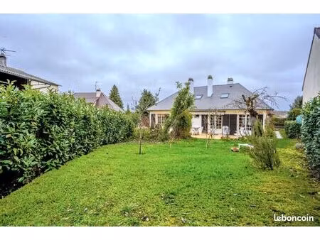 maison 7 pièces 137 m²