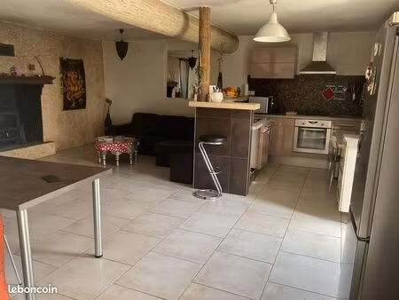 appartement dans mas a travaillan