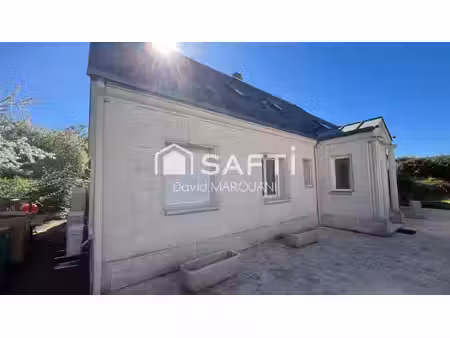 maison climatisée avec piscine / cinema andilly