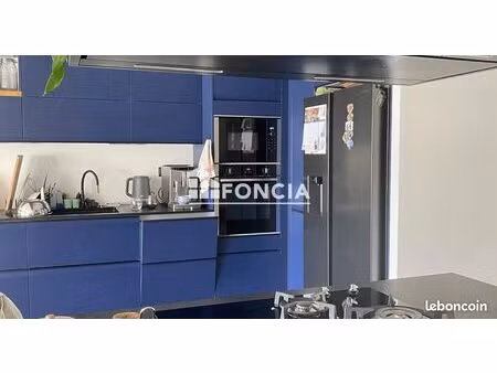 thomery – rue de by | maison familiale rénovée avec prestations haut de gamme