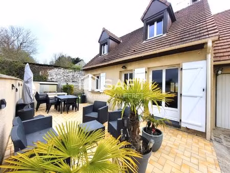 au calme dans charmant village  écoles à proximité