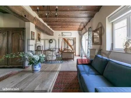 propriété 10 pièces 235 m²