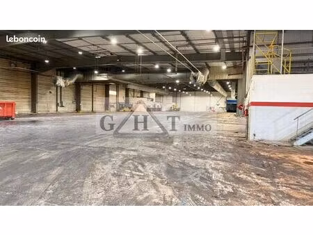 local bureaux 7 663 m²