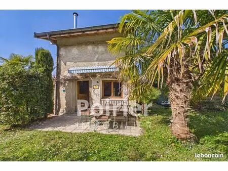 maison de village 3 pièces 60 m²