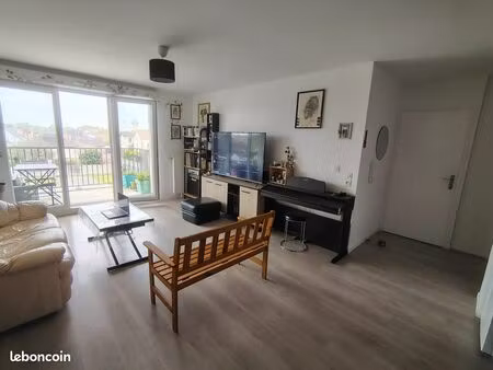 bel appartement t3 lumineux de 58m² avec balcon et parking - gretz-armainvilliers (proche 
