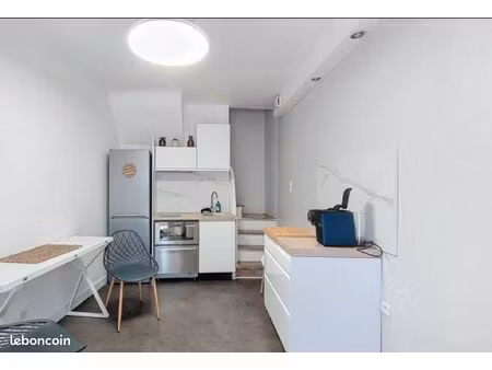 location maison en pierre