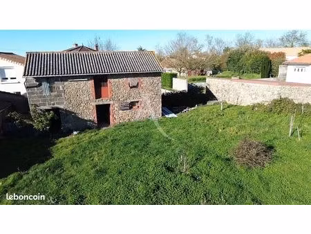 terrain 2 pièces 40 m²