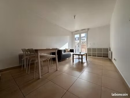 à louer – appartement 3 pièces à pontault-combault