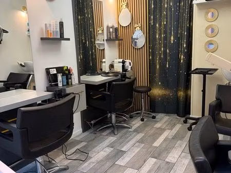 local commercial à louer 362 euro faible loyer – monteux