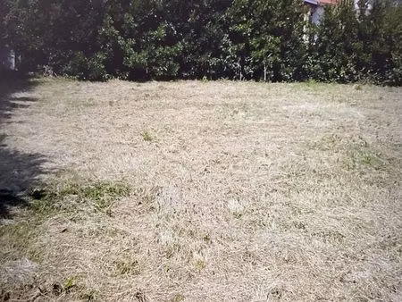 terrain constructible 687 m2