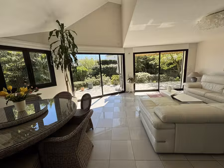 saint gratien proche lac