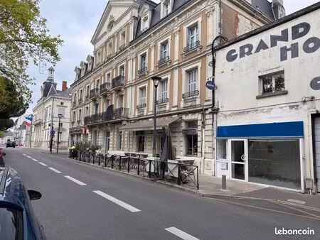 local commercial plein coeur de ville - boulevard blossac