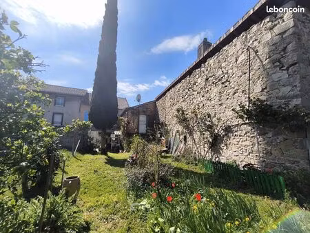 maison 5 pièces 126 m²