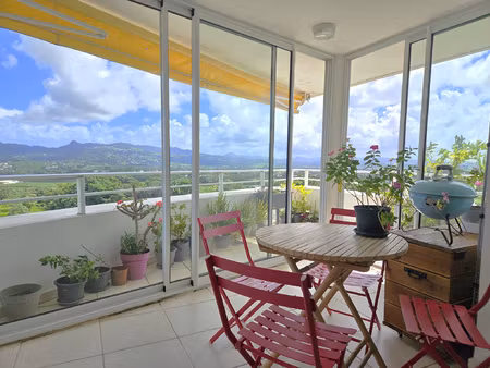 appartement t3 au dernier étage à 197 950eur le lamentin