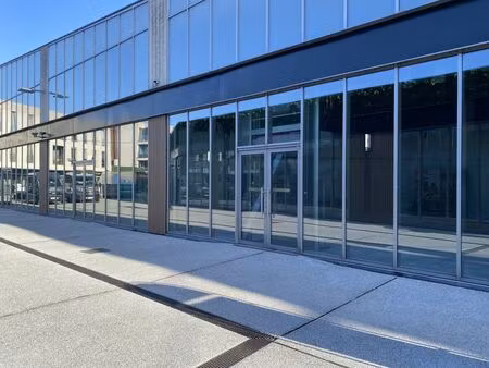 bien professionnel à louer à beveren-waas € 4.331 (ln0ew) - dg real estate | zimmo