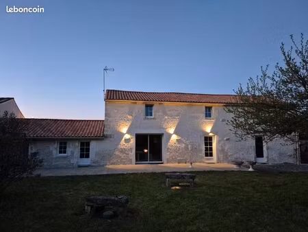 maison en pierre rénovée