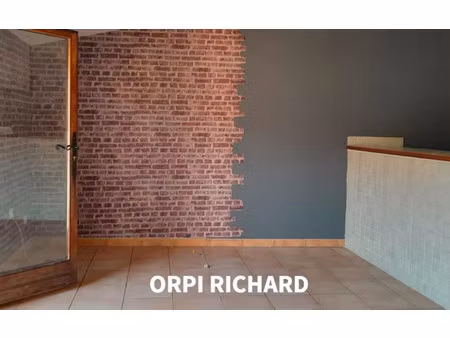 location appartement  80 m² t-3 à ollioules  824 €