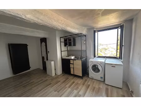 location appartement  m² t-1 à vence  465 €