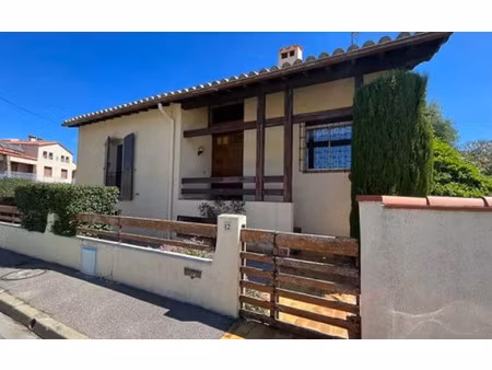 location maison  m² t-5 à saint-estève  1 305 €