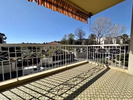 cimiez 2 pièces avec terrasse