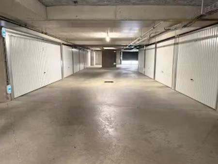 vente parking 14 m² à collonges-au-mont-d'or (69660)  17 500 €