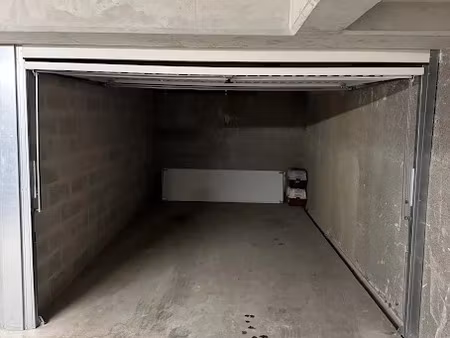 vente parking 13 m² à marseille 8ème (13008)  30 000 €