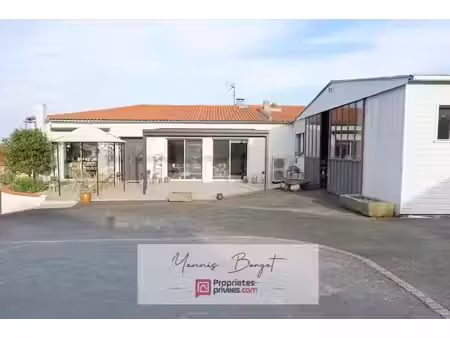 vente immeuble 8 pièces 218 m² à chavagnes-en-paillers (85250)  333 000 €