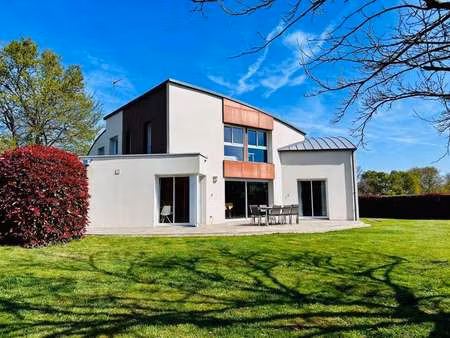 vente maison à pontivy centre ville (56300) : à vendre / 170m² pontivy centre ville