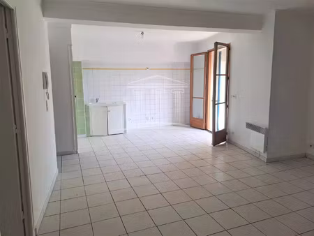 location appartement 2 pièces 42 m² à sorgues (84700)