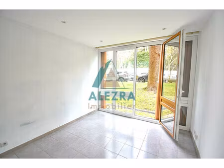 studio - la celle-saint-cloud