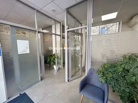 location bureau 60 m² à salon-de-provence (13300)