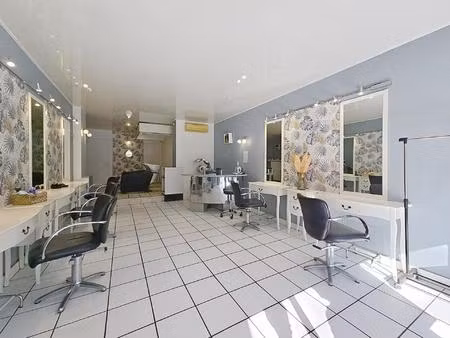 fond de commerce coiffure saintes centre