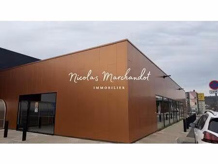 local commercial 403 m² au cœur de decazeville