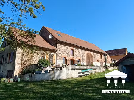 corps de ferme entierement renove !