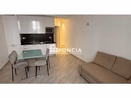 cannes banane t2 renove de 40m2 a deux pas de la croisette