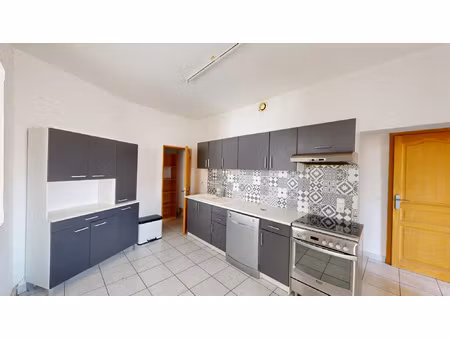 appartement t3 de 74 m2 avec parking