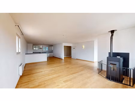 appartement t5 150 m2 avec garage et balcon